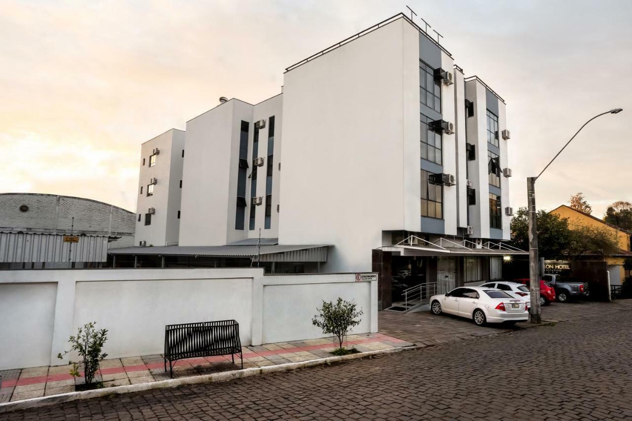 Zallon Hotel Executivo Lajeado  Esterno foto
